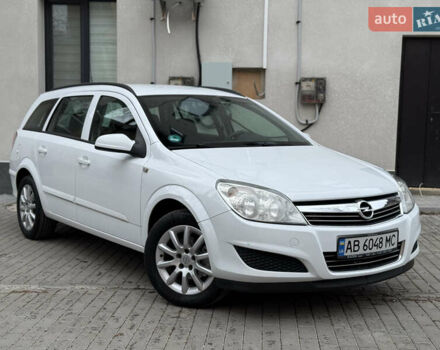 Белый Опель Астра, объемом двигателя 1.8 л и пробегом 172 тыс. км за 5750 $, фото 1 на Automoto.ua