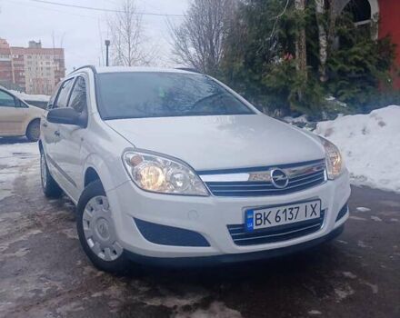 Белый Опель Астра, объемом двигателя 1.6 л и пробегом 199 тыс. км за 5000 $, фото 1 на Automoto.ua