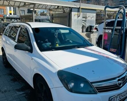 Белый Опель Астра, объемом двигателя 1.7 л и пробегом 257 тыс. км за 5000 $, фото 1 на Automoto.ua