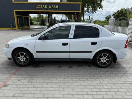 Опель Астра 2007 в Калинівка на Automoto.ua Белый Опель Астра, объемом двигателя 1.4 л и пробегом 46 тыс. км за 5800 $, фото 1 на Automoto.ua