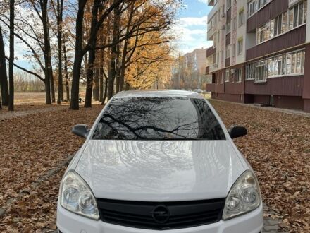 Белый Опель Астра, объемом двигателя 1.4 л и пробегом 286 тыс. км за 4500 $, фото 1 на Automoto.ua