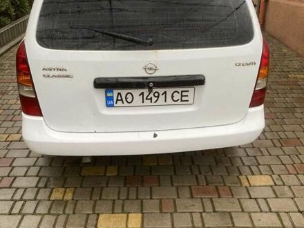 Белый Опель Астра, объемом двигателя 1.7 л и пробегом 314 тыс. км за 3800 $, фото 1 на Automoto.ua
