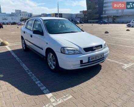 Белый Опель Астра, объемом двигателя 1.69 л и пробегом 350 тыс. км за 2800 $, фото 1 на Automoto.ua