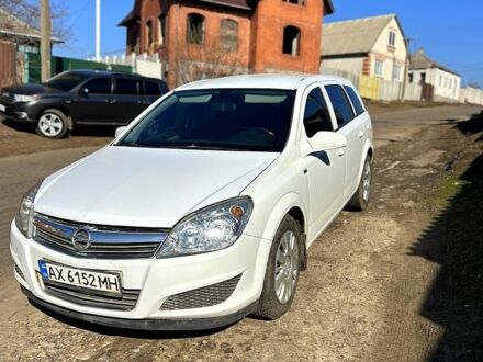 Опель Астра 2007 в Харькове на Automoto.ua Белый Опель Астра, объемом двигателя 1.9 л и пробегом 292 тыс. км за 4400 $, фото 1 на Automoto.ua