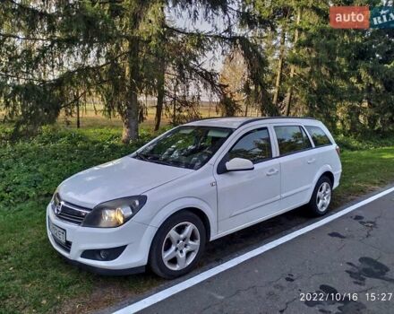 Білий Опель Астра, об'ємом двигуна 1.69 л та пробігом 249 тис. км за 5000 $, фото 1 на Automoto.ua