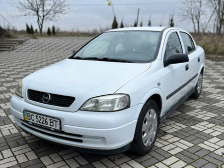 Белый Опель Астра, объемом двигателя 1.6 л и пробегом 280 тыс. км за 2999 $, фото 1 на Automoto.ua