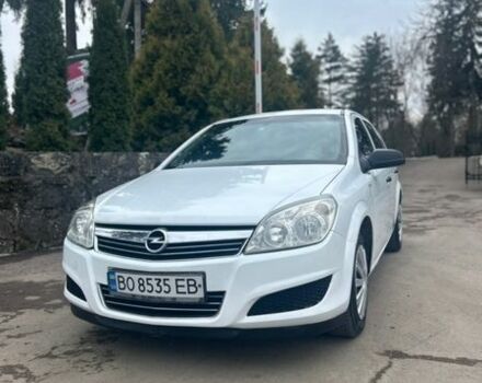 Білий Опель Астра, об'ємом двигуна 1.25 л та пробігом 266 тис. км за 3999 $, фото 1 на Automoto.ua