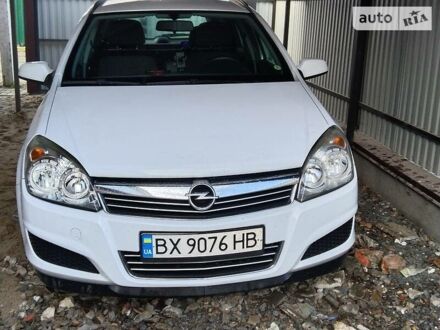 Білий Опель Астра, об'ємом двигуна 1.6 л та пробігом 220 тис. км за 5300 $, фото 1 на Automoto.ua