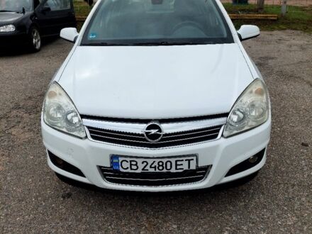 Белый Опель Астра, объемом двигателя 1.6 л и пробегом 238 тыс. км за 5464 $, фото 1 на Automoto.ua