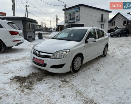 Белый Опель Астра, объемом двигателя 1.6 л и пробегом 194 тыс. км за 5999 $, фото 1 на Automoto.ua