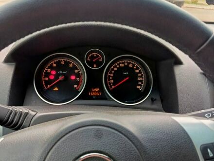 Белый Опель Астра, объемом двигателя 1.4 л и пробегом 112 тыс. км за 5800 $, фото 1 на Automoto.ua