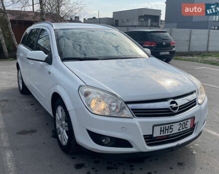 Белый Опель Астра, объемом двигателя 1.4 л и пробегом 216 тыс. км за 4250 $, фото 1 на Automoto.ua
