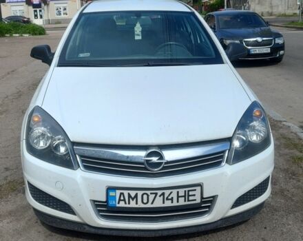 Белый Опель Астра, объемом двигателя 1.7 л и пробегом 294 тыс. км за 5746 $, фото 1 на Automoto.ua