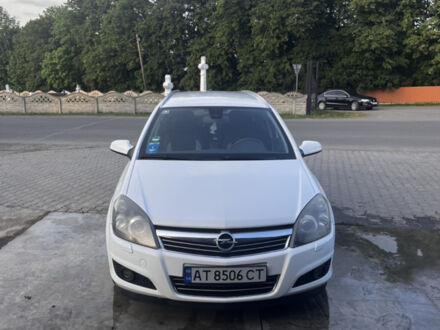 Білий Опель Астра, об'ємом двигуна 1.69 л та пробігом 263 тис. км за 5800 $, фото 1 на Automoto.ua