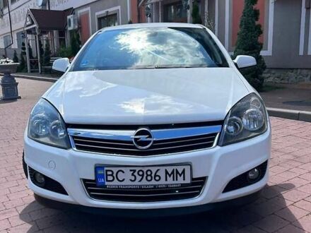 Белый Опель Астра, объемом двигателя 1.9 л и пробегом 241 тыс. км за 5500 $, фото 1 на Automoto.ua