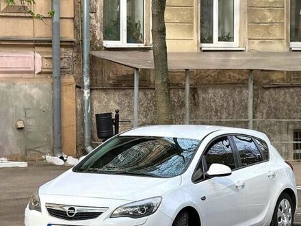 Белый Опель Астра, объемом двигателя 1.7 л и пробегом 248 тыс. км за 6300 $, фото 1 на Automoto.ua