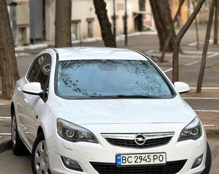 Белый Опель Астра, объемом двигателя 1.7 л и пробегом 248 тыс. км за 6300 $, фото 1 на Automoto.ua
