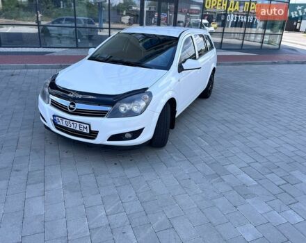 Белый Опель Астра, объемом двигателя 1.69 л и пробегом 271 тыс. км за 4800 $, фото 1 на Automoto.ua