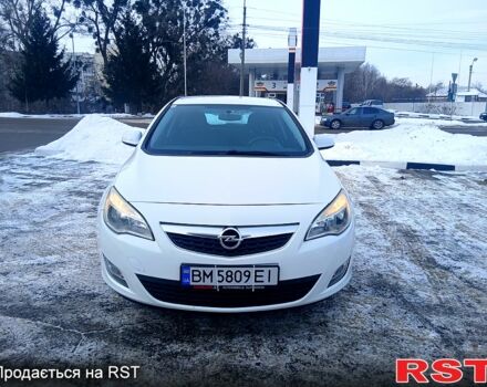 Белый Опель Астра, объемом двигателя 1.4 л и пробегом 200 тыс. км за 5900 $, фото 1 на Automoto.ua