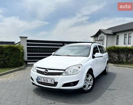 Білий Опель Астра, об'ємом двигуна 1.69 л та пробігом 267 тис. км за 6000 $, фото 1 на Automoto.ua