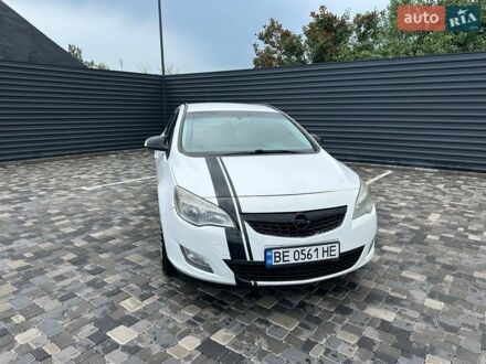 Білий Опель Астра, об'ємом двигуна 1.25 л та пробігом 300 тис. км за 5500 $, фото 1 на Automoto.ua