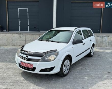 Белый Опель Астра, объемом двигателя 1.7 л и пробегом 248 тыс. км за 4550 $, фото 1 на Automoto.ua