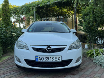 Белый Опель Астра, объемом двигателя 1.69 л и пробегом 289 тыс. км за 6100 $, фото 1 на Automoto.ua