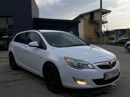 Белый Опель Астра, объемом двигателя 1.69 л и пробегом 267 тыс. км за 5650 $, фото 1 на Automoto.ua