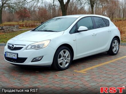 Опель Астра 2011 в Кропивницком (Кировограде) на Automoto.ua Белый Опель Астра, объемом двигателя 1.4 л и пробегом 118 тыс. км за 6750 $, фото 1 на Automoto.ua