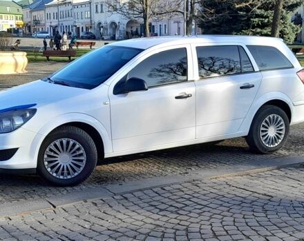 Белый Опель Астра, объемом двигателя 1.3 л и пробегом 410 тыс. км за 6500 $, фото 1 на Automoto.ua