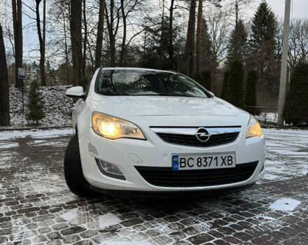 Белый Опель Астра, объемом двигателя 1.3 л и пробегом 372 тыс. км за 5200 $, фото 1 на Automoto.ua