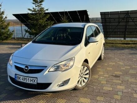 Белый Опель Астра, объемом двигателя 1.6 л и пробегом 199 тыс. км за 7450 $, фото 1 на Automoto.ua