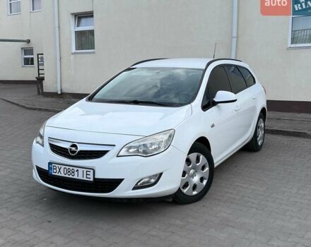 Белый Опель Астра, объемом двигателя 1.6 л и пробегом 239 тыс. км за 7200 $, фото 1 на Automoto.ua
