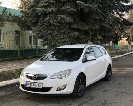 Белый Опель Астра, объемом двигателя 1.2 л и пробегом 299 тыс. км за 7499 $, фото 1 на Automoto.ua