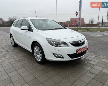 Белый Опель Астра, объемом двигателя 1.7 л и пробегом 237 тыс. км за 7500 $, фото 1 на Automoto.ua