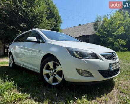 Белый Опель Астра, объемом двигателя 1.96 л и пробегом 414 тыс. км за 5800 $, фото 1 на Automoto.ua
