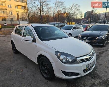 Белый Опель Астра, объемом двигателя 1.6 л и пробегом 240 тыс. км за 3900 $, фото 1 на Automoto.ua