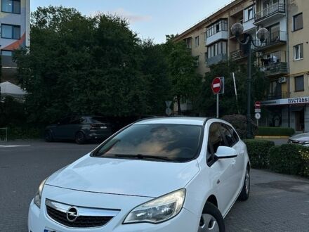 Белый Опель Астра, объемом двигателя 1.25 л и пробегом 264 тыс. км за 5999 $, фото 1 на Automoto.ua
