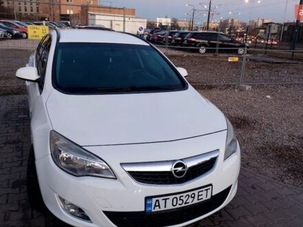 Белый Опель Астра, объемом двигателя 1.69 л и пробегом 263 тыс. км за 8000 $, фото 1 на Automoto.ua