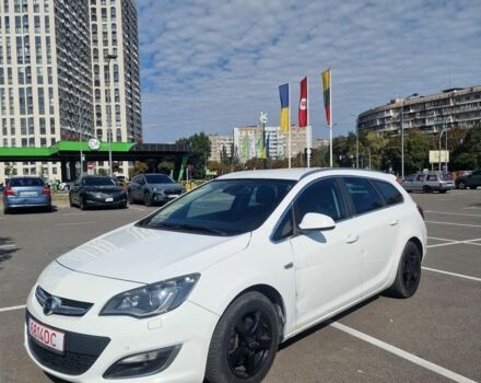 Белый Опель Астра, объемом двигателя 2 л и пробегом 210 тыс. км за 3695 $, фото 1 на Automoto.ua