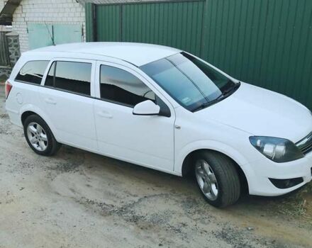 Белый Опель Астра, объемом двигателя 1.69 л и пробегом 250 тыс. км за 6250 $, фото 1 на Automoto.ua