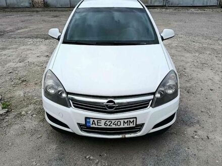 Білий Опель Астра, об'ємом двигуна 1.6 л та пробігом 175 тис. км за 6099 $, фото 1 на Automoto.ua
