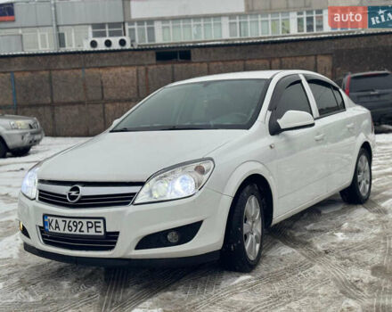 Белый Опель Астра, объемом двигателя 1.6 л и пробегом 218 тыс. км за 6200 $, фото 1 на Automoto.ua
