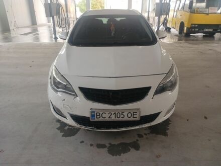 Опель Астра 2012 у Рівному на Automoto.ua Білий Опель Астра, об'ємом двигуна 1.7 л та пробігом 268 тис. км за 4600 $, фото 1 на Automoto.ua