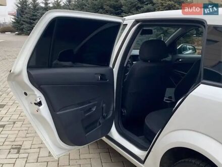 Белый Опель Астра, объемом двигателя 1.6 л и пробегом 0 тыс. км за 6300 $, фото 1 на Automoto.ua