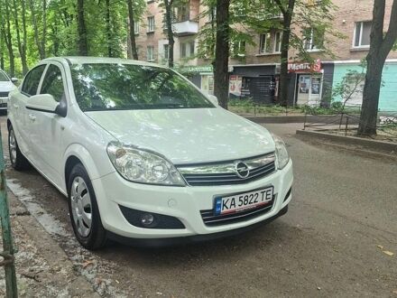 Білий Опель Астра, об'ємом двигуна 1.6 л та пробігом 195 тис. км за 6500 $, фото 1 на Automoto.ua