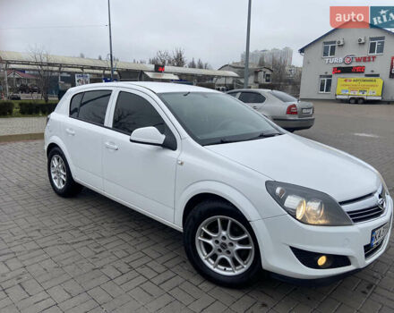 Белый Опель Астра, объемом двигателя 1.6 л и пробегом 240 тыс. км за 6900 $, фото 1 на Automoto.ua