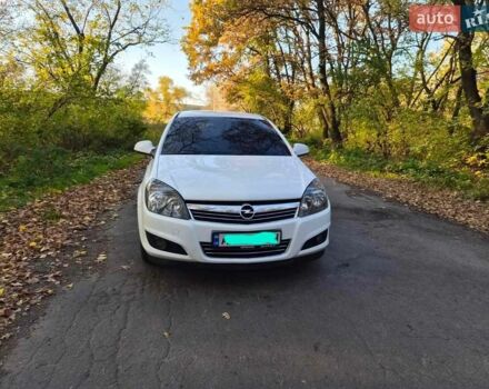 Белый Опель Астра, объемом двигателя 1.6 л и пробегом 168 тыс. км за 5999 $, фото 1 на Automoto.ua