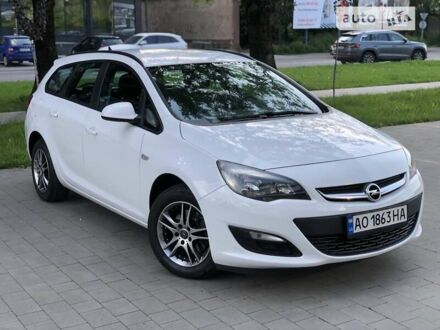 Опель Астра 2012 у Ужгороді на Automoto.ua Білий Опель Астра, об'ємом двигуна 2 л та пробігом 299 тис. км за 7999 $, фото 1 на Automoto.ua