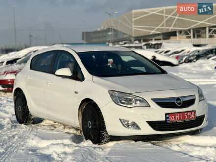 Білий Опель Астра, об'ємом двигуна 1.6 л та пробігом 143 тис. км за 8600 $, фото 1 на Automoto.ua